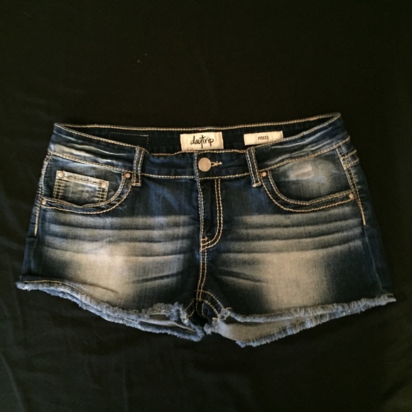 30% off bundles of 2 or more items ❤👗❤✨ - Picture 6 of 8